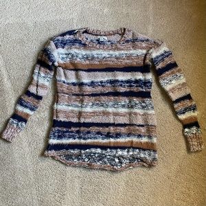 American Eagle crewneck sweater